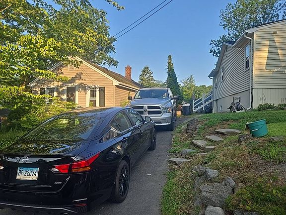 2nd image of 6 Eastview Rd