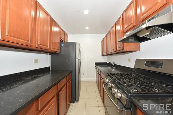 Rented by Spire Group | media 10