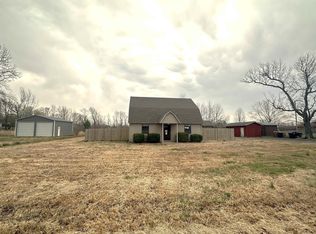 9 S Mount Olive Rd, Vilonia, AR 72173