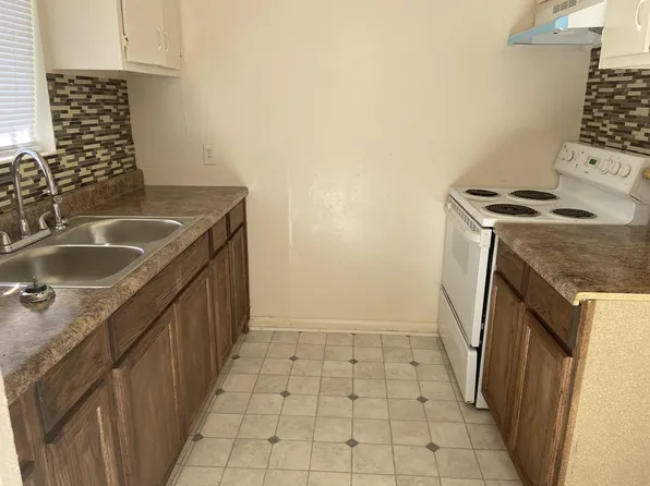 900 W Gordon St APT 3, Valdosta, GA 31601