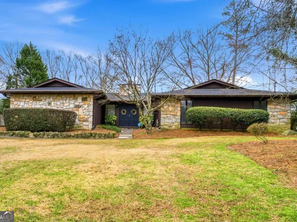 5268 Santee St, Stone Mountain, GA 30087