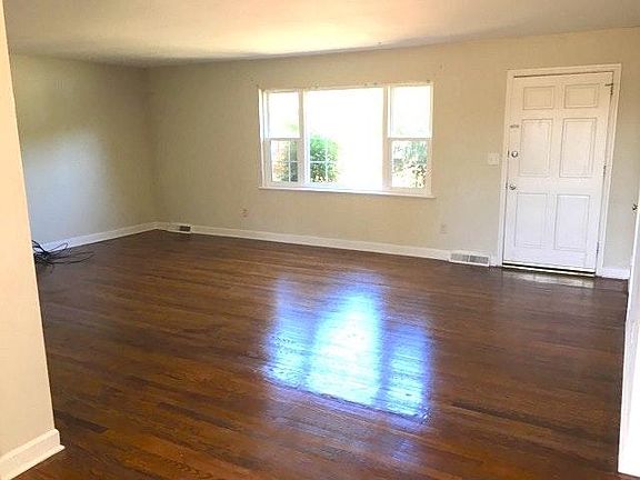 2nd image of 10 Bradley Blvd