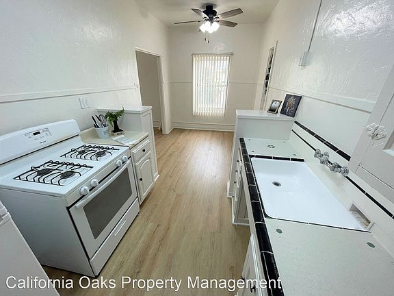 4th image of 277 San Clemente St APT 3