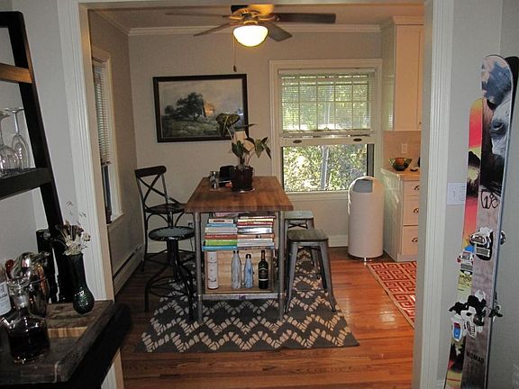 Kitchen Eating Area