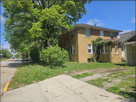3rd image of 339 W Pierce St