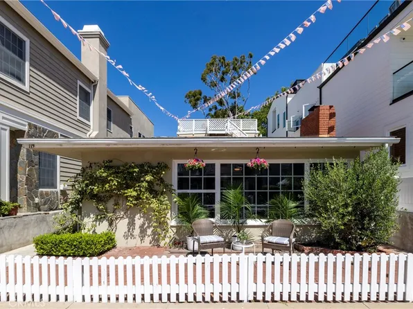 119 Emerald Ave, Newport Beach, CA 92662