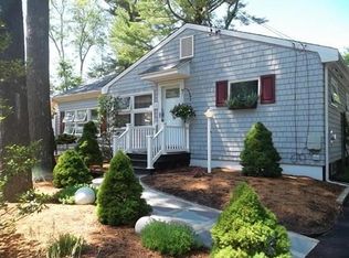 3 8th St, Wareham, MA 02571