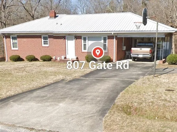 807 Gate Rd, Thomasville, NC 27360