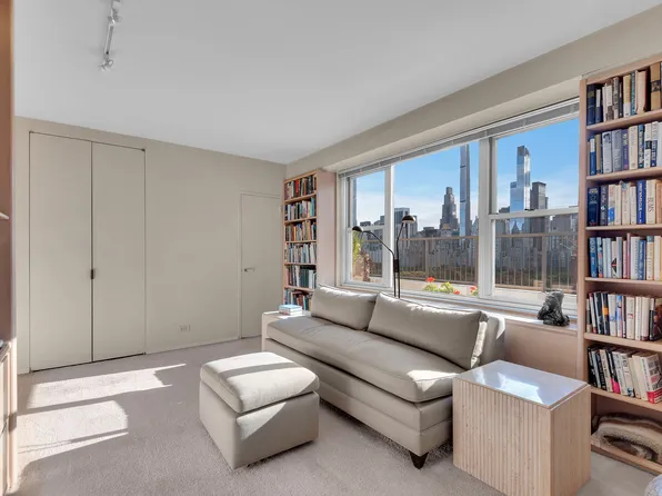 80 Central Park West image 14 of 18