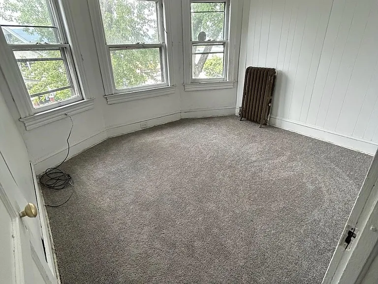 936 Madison Ave — Photo 6