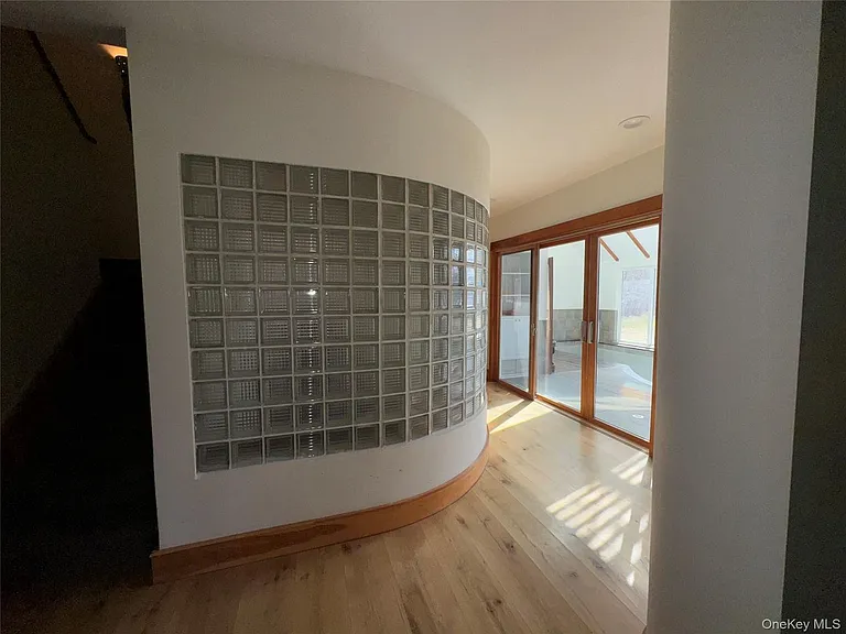 22 Knight Rd — Photo 24