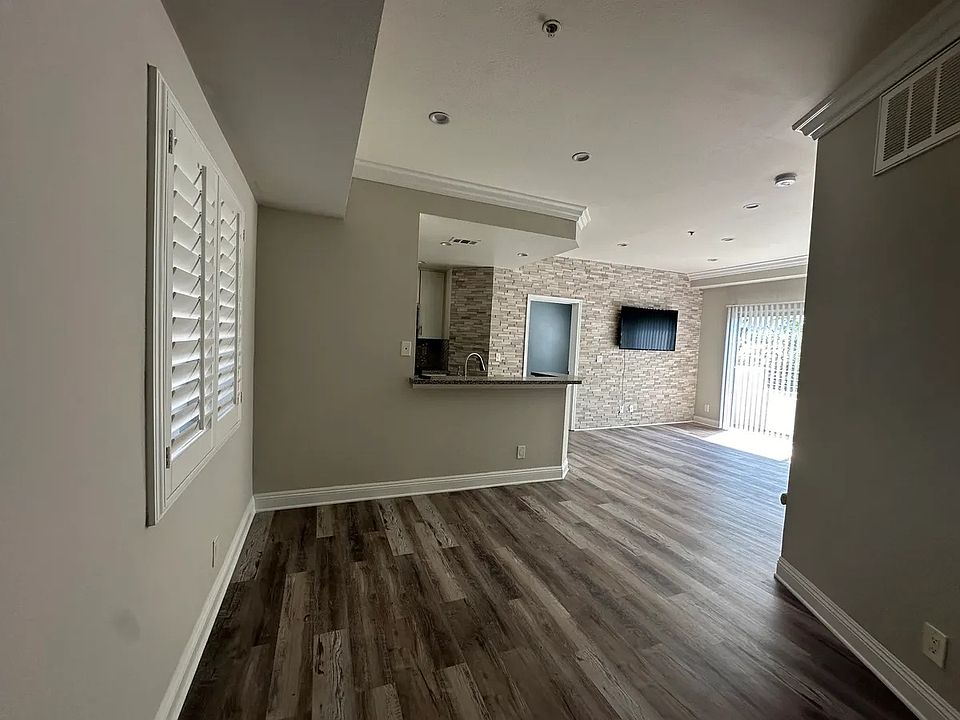1st image of 5543 Case Ave APT 102