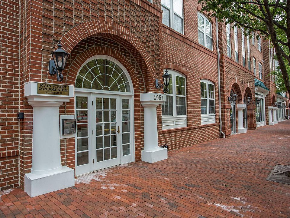 1st image of 4951 Brenman Park Dr APT 303