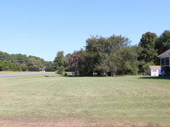 4 Dreadnaught Dr #4, Greenbackville, VA 23356