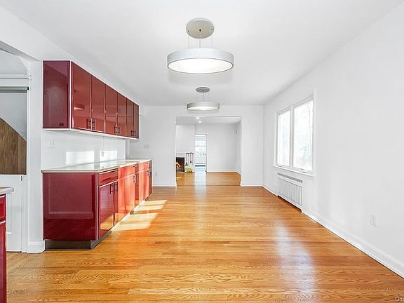 3rd image of 169 West St