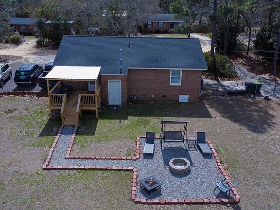 3rd image of 104 Howard St