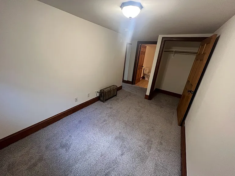 609 E Gorham St #G102 — Photo 9