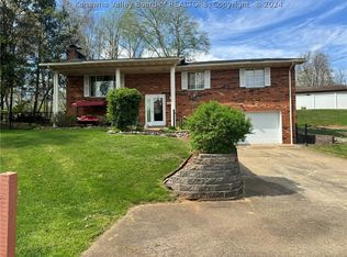 5209 Cross Dr, Charleston, WV 25313
