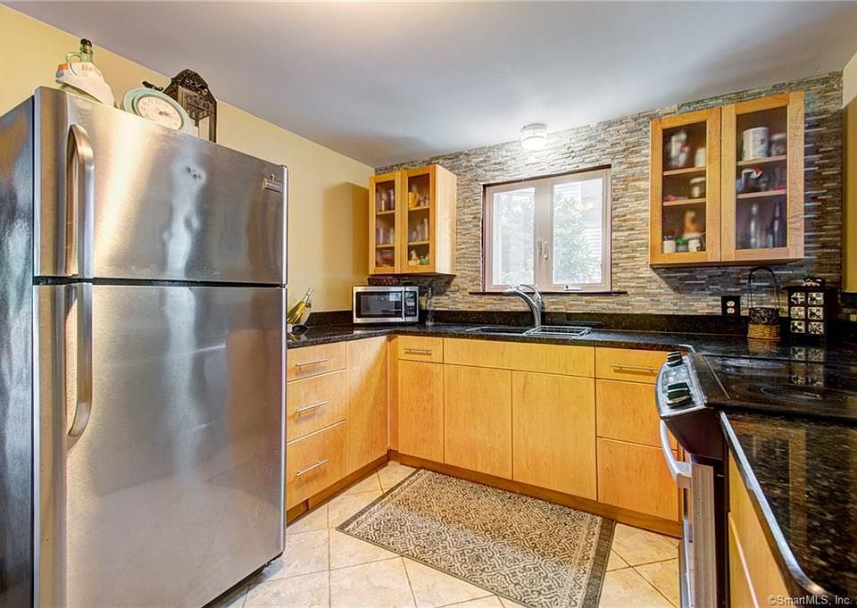128 Amherst St, Hartford, CT 06106 Zillow