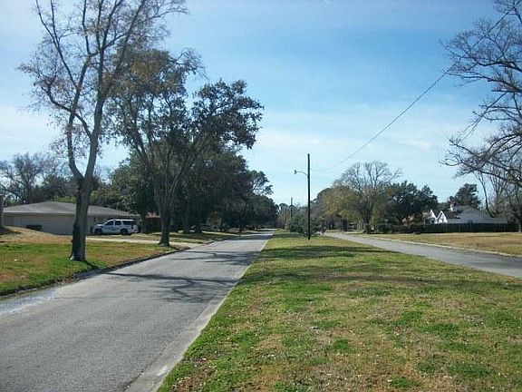 4th image of 4414 Lakeshore Dr
