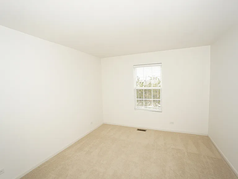 210 Portage Ln #D — Photo 16