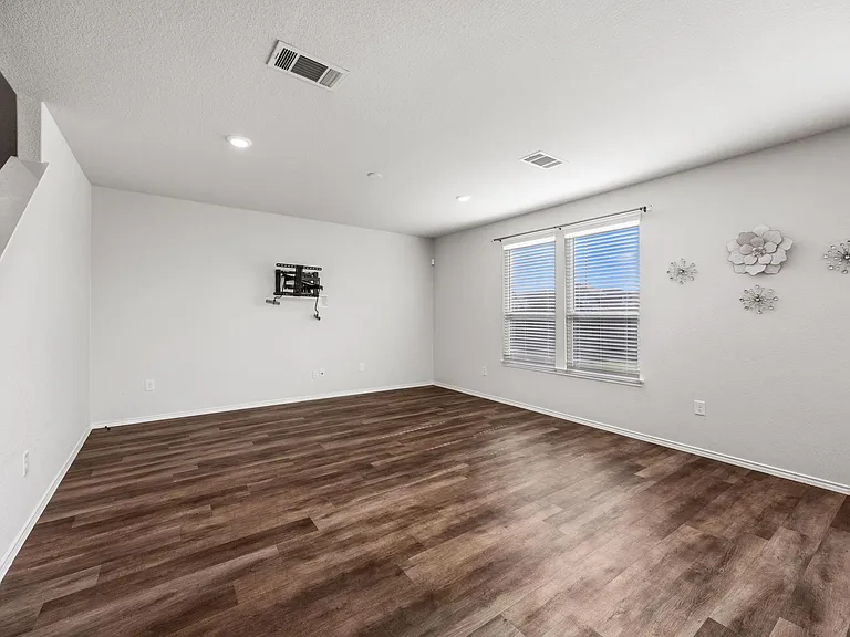 25411 Farmstead Prairie Pl — Photo 13