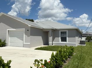 1413 Academy Blvd, Cape Coral, FL 33990