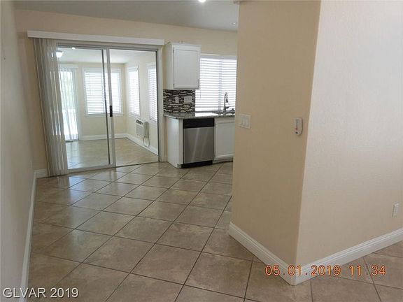 5th image of 9439 Lake Creek St #0