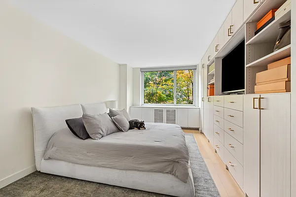 Rented by Compass | media 12