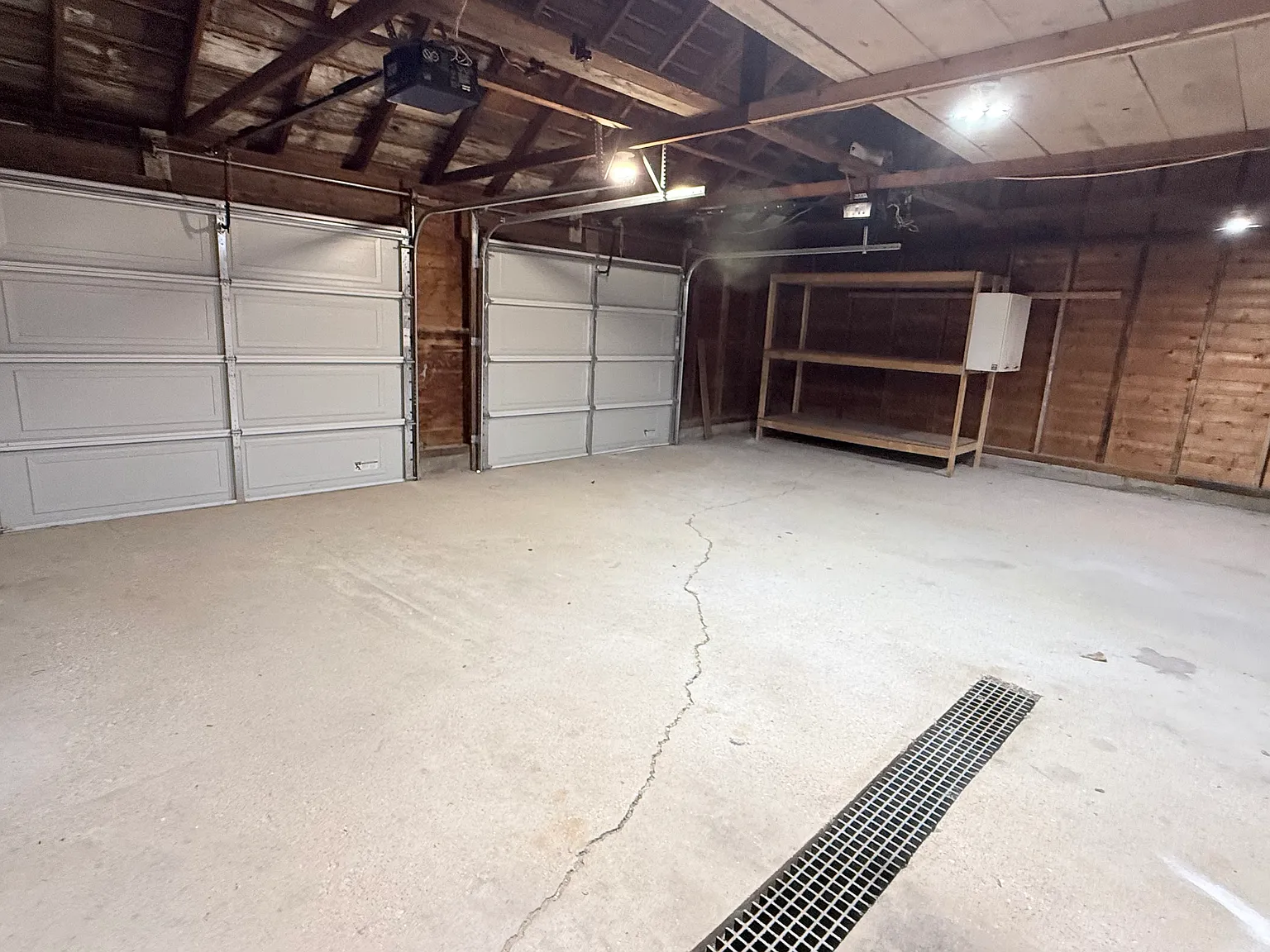 3 bed, 1408 sqft, $1,000 — Photo 2
