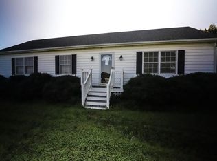 4058 Irvington Rd, Irvington, VA 22480