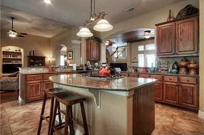 3rd image of 12400 Alcanza Dr