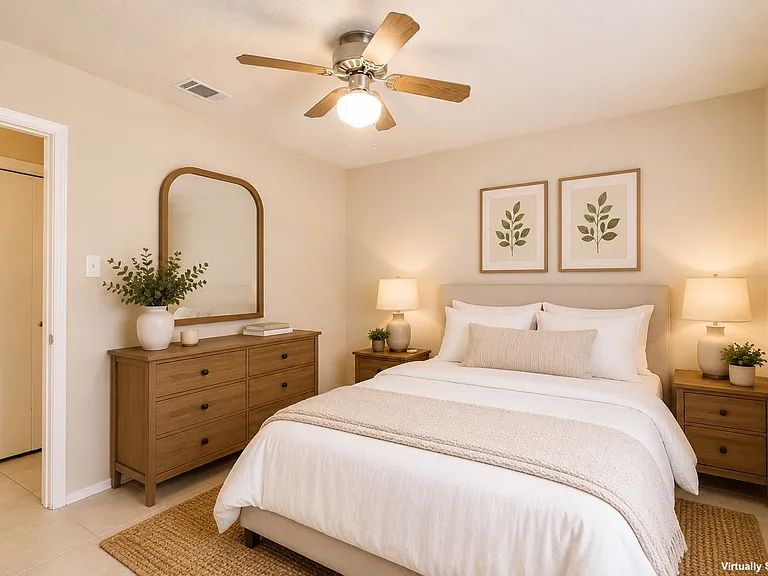 1410 Flameleaf Dr — Photo 32