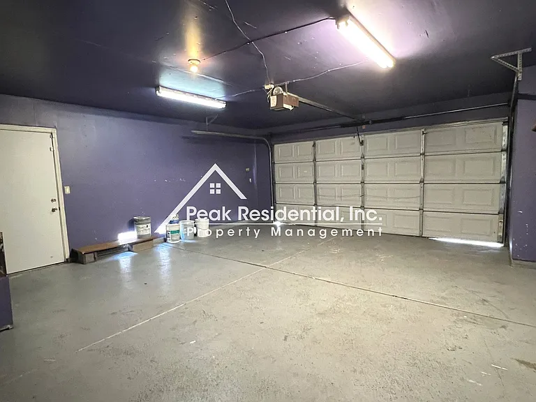 8274 Golden Park Ct — Photo 21