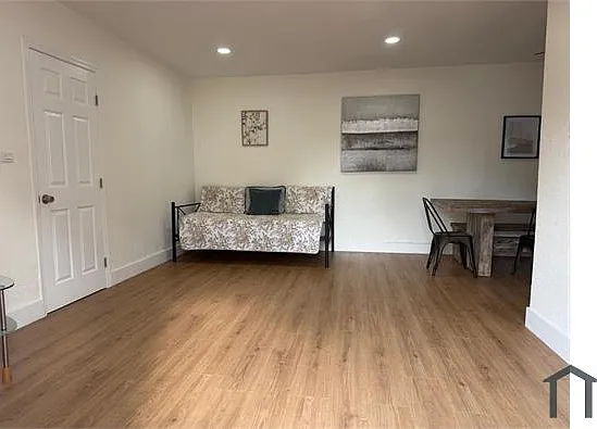 2 bed, $2,300 — Photo 2