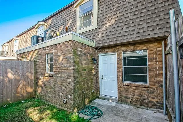 19 Houmas Pl #D — Photo 21