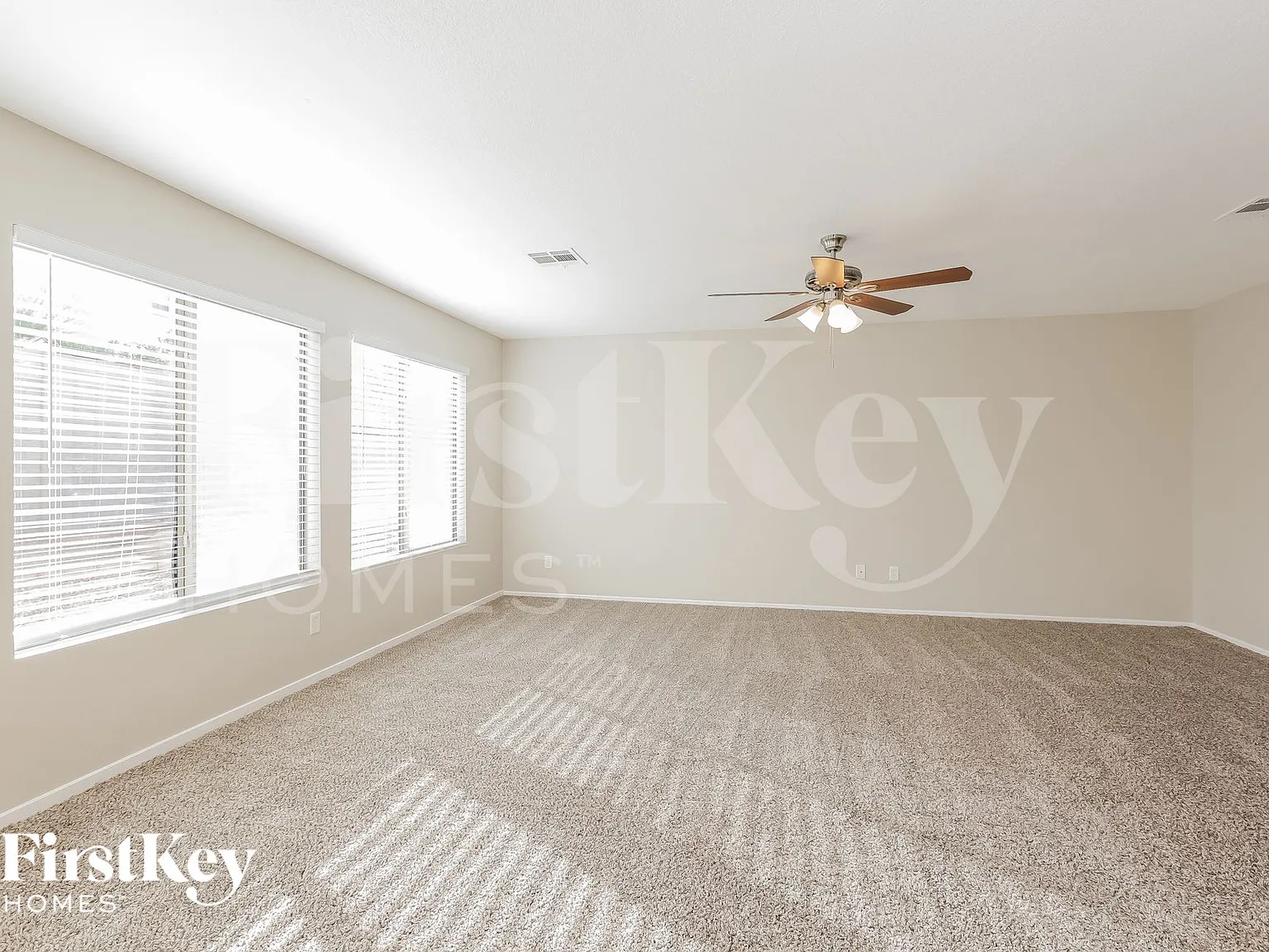 3 bed, 2.5 bath, 1462 sqft, $2,155 — Photo 3