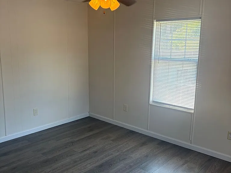 25 Alice Ct — Photo 4