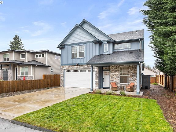 2nd image of 5811 NE 42nd Ct