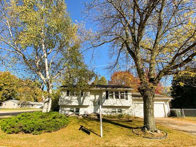 1290 Vandenburg St, Sun Prairie, WI, 53590