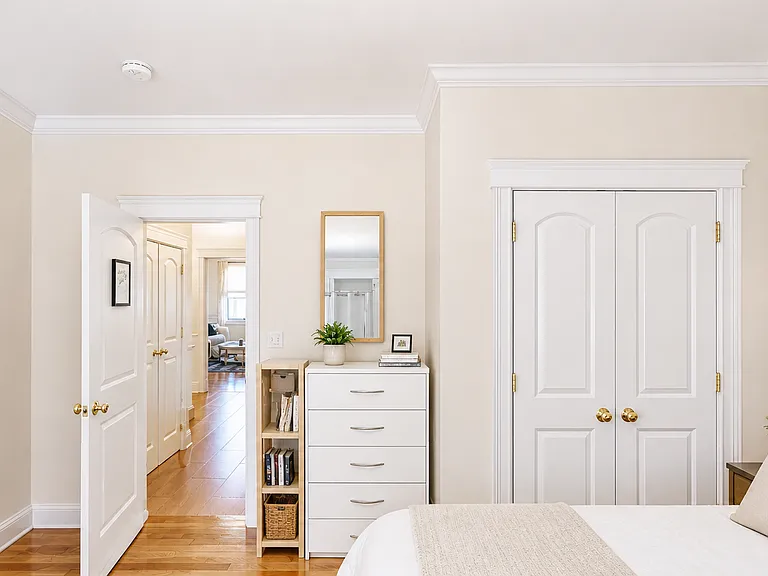 25-27 Glenville Ave #5 — Photo 13