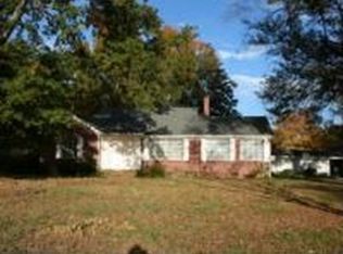 414 N Jefferson St, Saluda, SC 29138