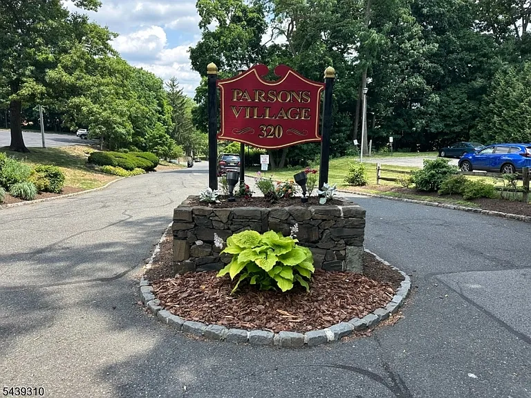 320 S 4c C Morristown Town Town #C — Photo 22