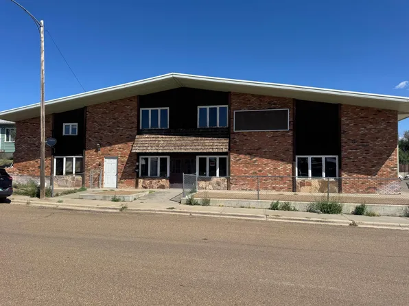 420 Cascade St, Wolf Point, MT 59201