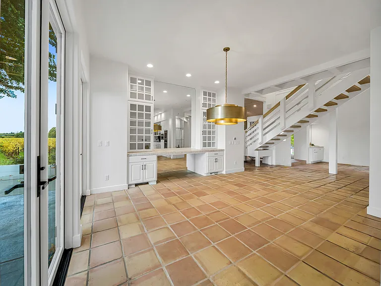 1041 Las Amigas Rd — Photo 11