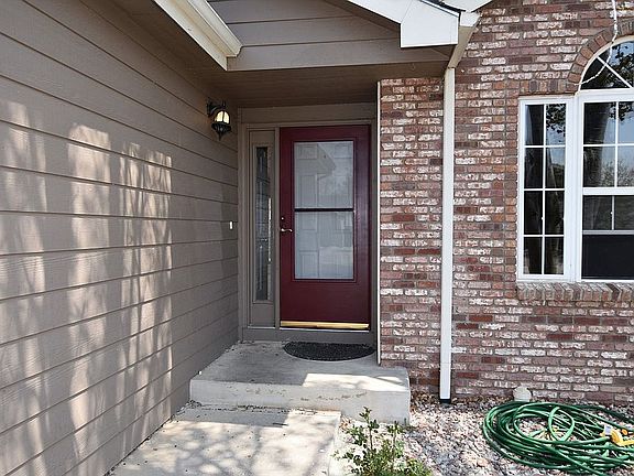 2nd image of 1105 Canyon Dr