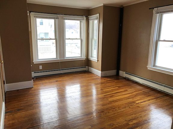 Spacious livingroom