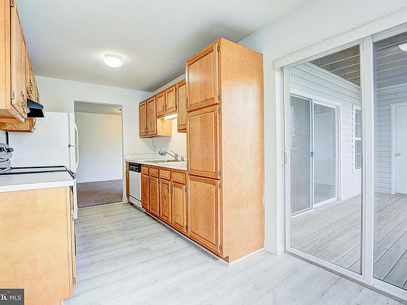 4th image of 309 Rain Water Way Unit 202
