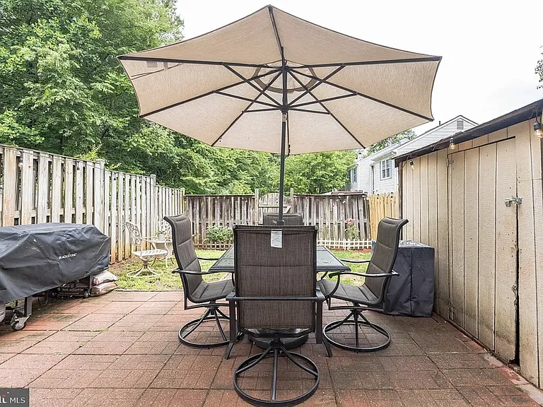 93 Bickel Ct — Photo 15