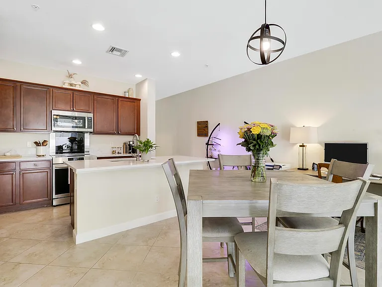 9504 SW Merlin Ct — Photo 9